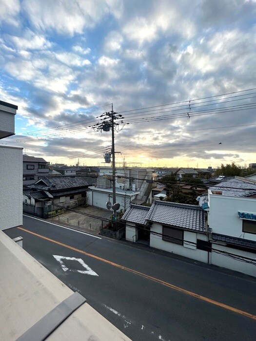 物件内観写真21　(室内からの展望)