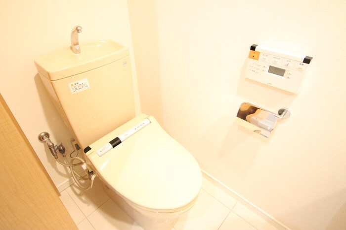 物件内観写真9　(トイレ)