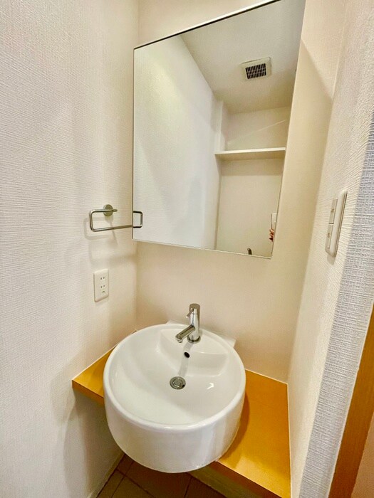 物件内観写真9　(洗面)