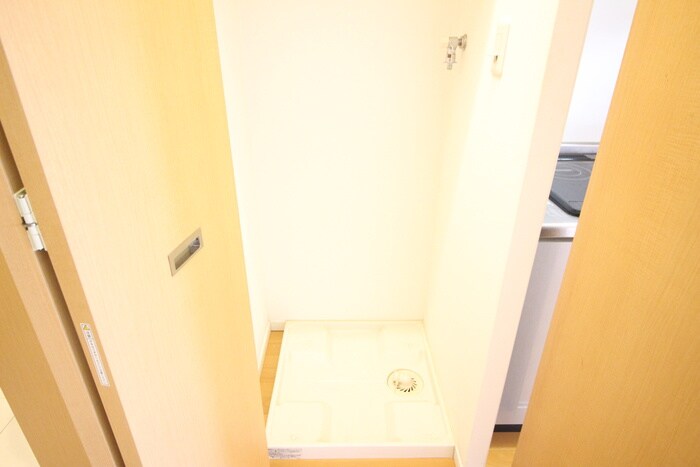 物件内観写真17　(洗濯機置場)