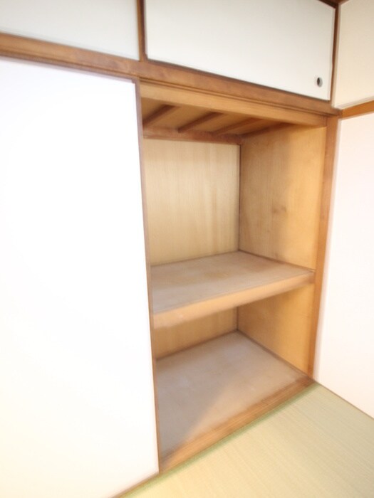 物件内観写真12　(収納)