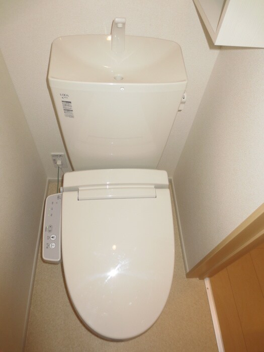 物件内観写真16　(トイレ)