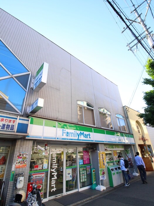 ファミリーマート烏丸八条口店