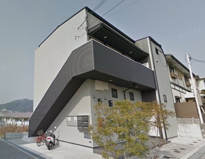 物件外観写真5　(駐輪場)