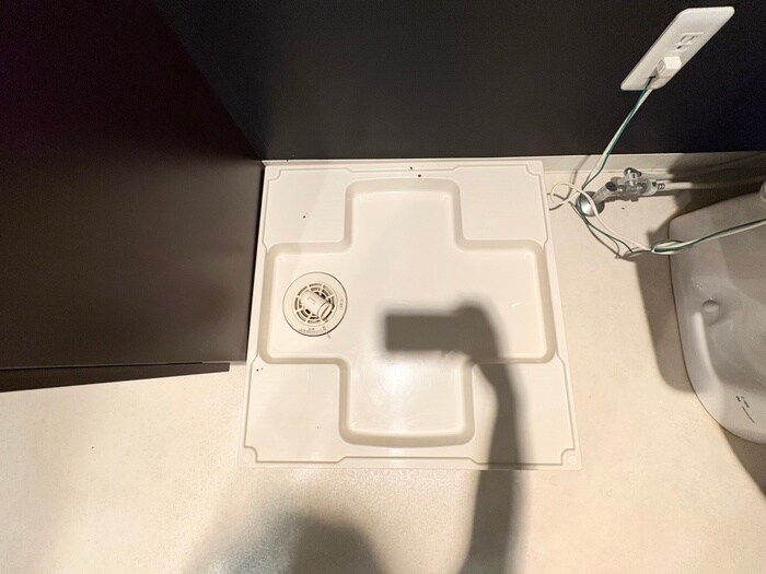 物件内観写真12　(洗濯機置場)