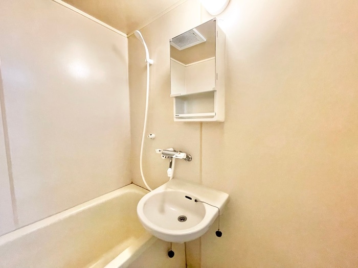 物件内観写真10　(洗面)