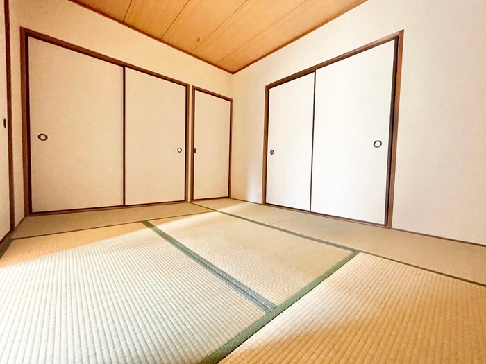 物件内観写真12　(居室)