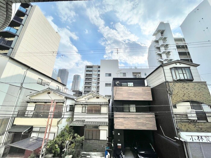 物件内観写真22　(室内からの展望)