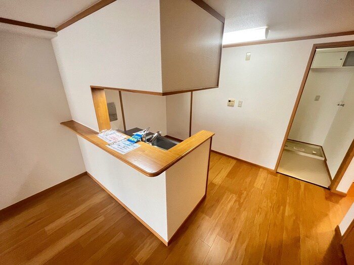 物件内観写真9　(居室)