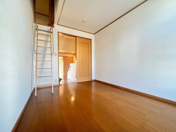 物件内観写真15　(ロフト)
