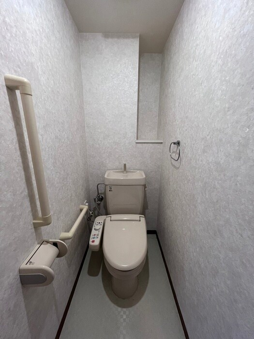 物件内観写真12　(トイレ)