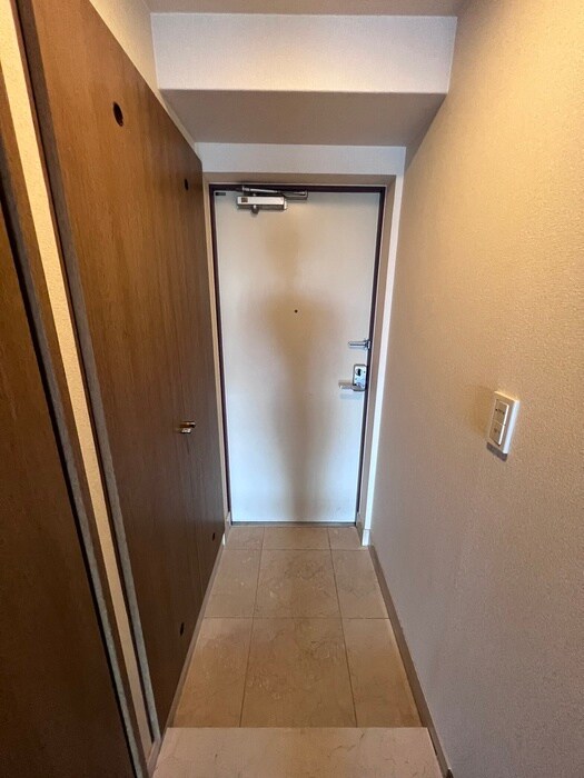 物件内観写真19　(玄関)