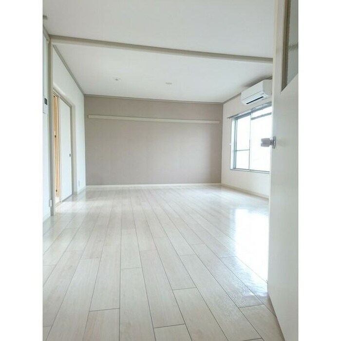 物件内観写真11　(居室)