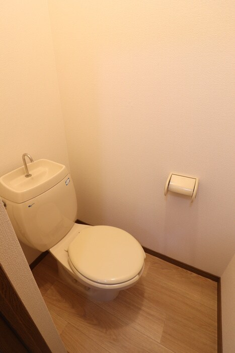 物件内観写真15　(トイレ)