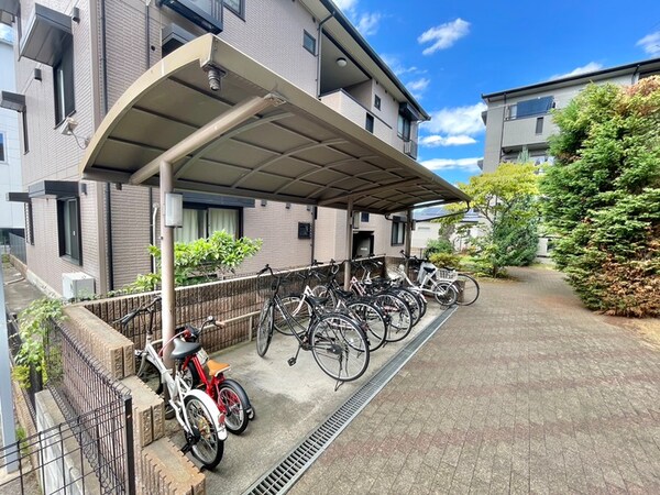 駐輪場