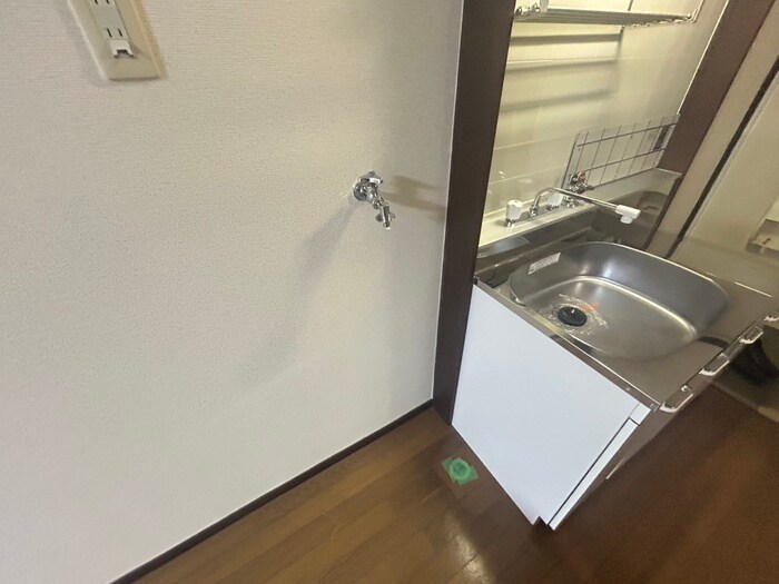 物件内観写真9　(洗濯機置場)