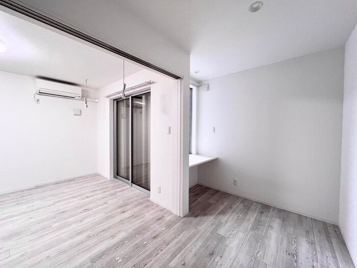 物件内観写真9　(居室)