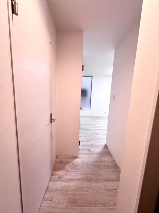 物件内観写真20　(廊下)