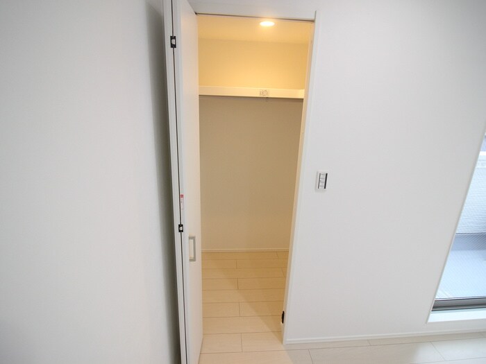 物件内観写真14　(収納)