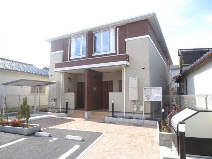 物件外観写真1　(外観写真)