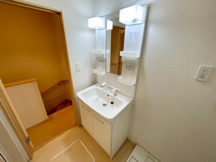 物件内観写真10　(洗面)