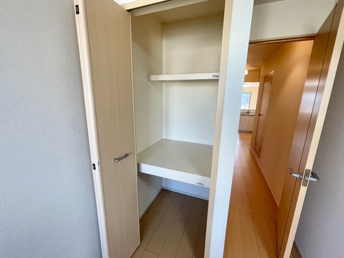 物件内観写真15　(収納)