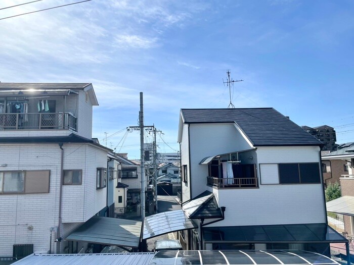 物件内観写真19　(室内からの展望)