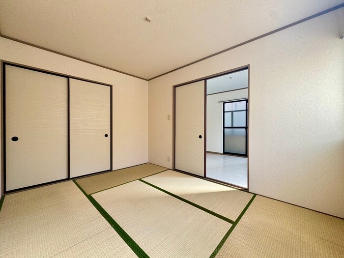 物件内観写真15　(居室)