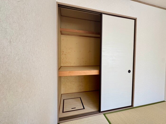 物件内観写真16　(収納)