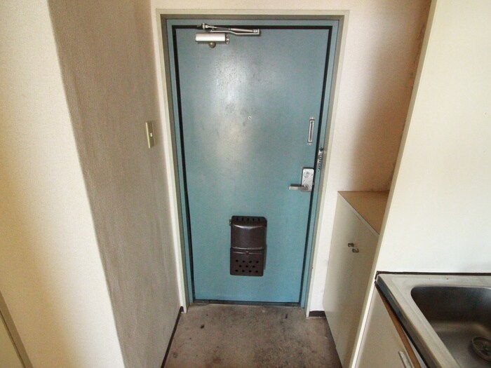 物件内観写真15　(玄関)