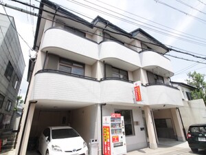 友岡三丁目貸家外観写真