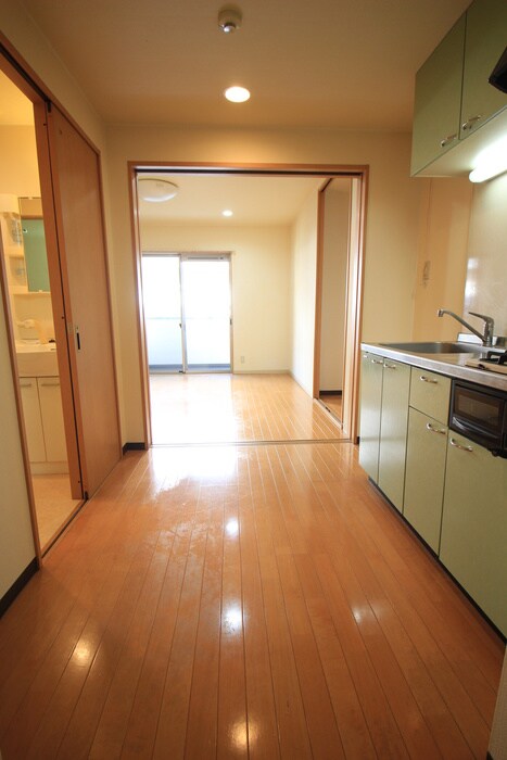 物件内観写真7　(玄関)