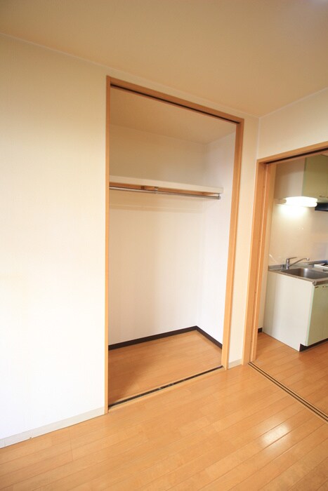 物件内観写真15　(収納)