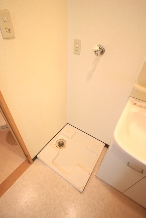 物件内観写真20　(洗濯機置場)