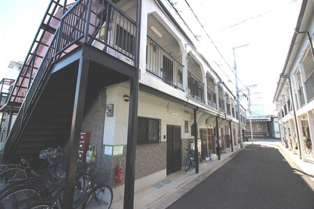 白芳荘９号館外観写真