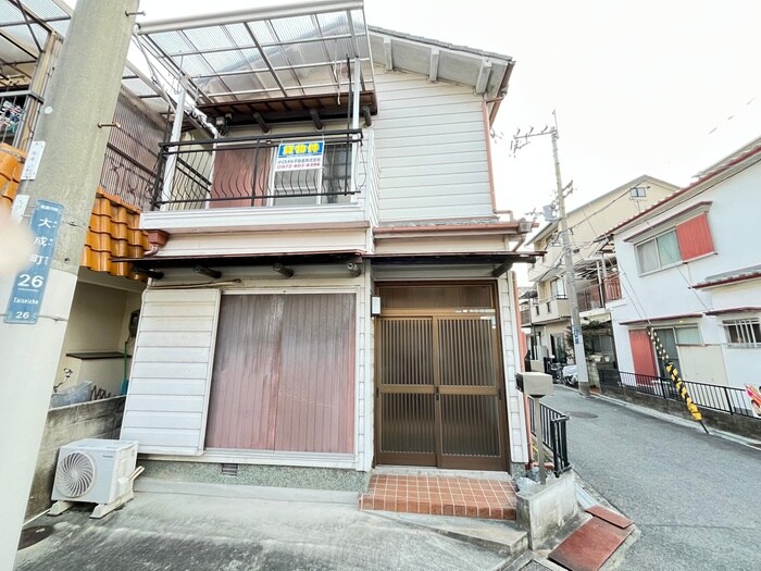 大成町貸家の物件外観写真