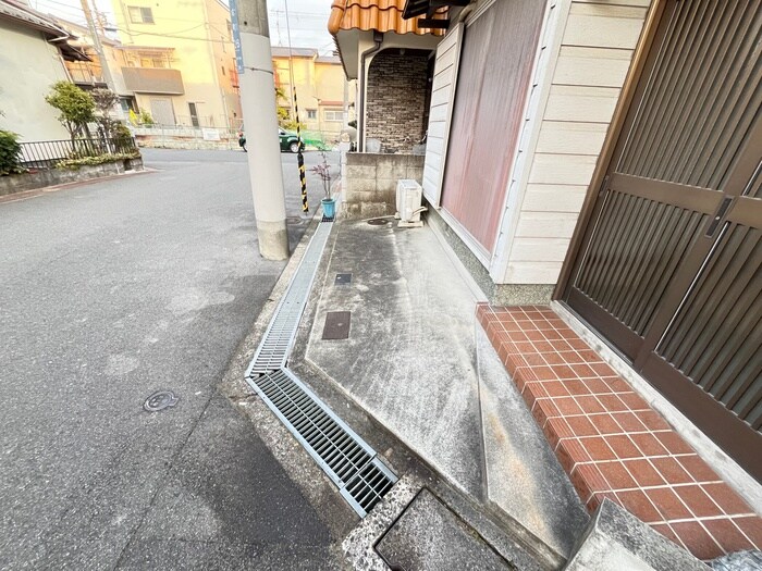 大成町貸家の物件外観写真