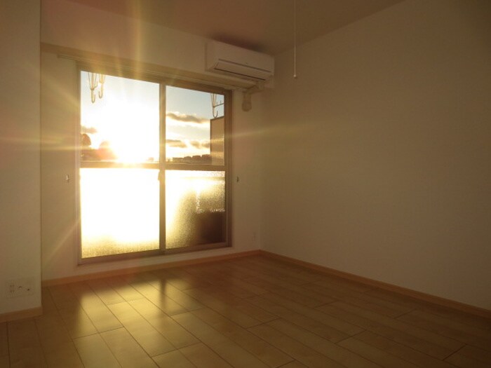 物件内観写真11　(居室)