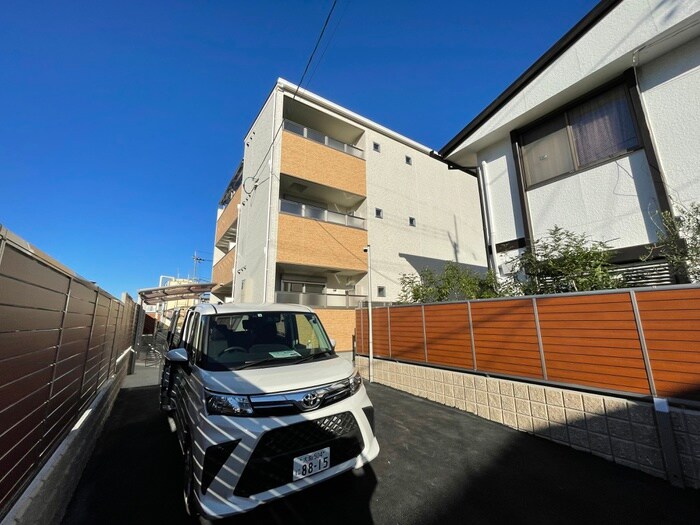 物件外観写真1　(外観写真)