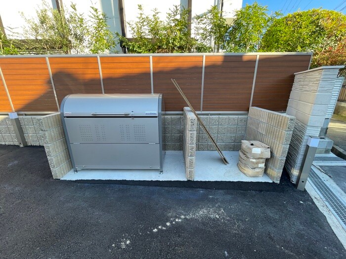 物件外観写真4　(建物設備)