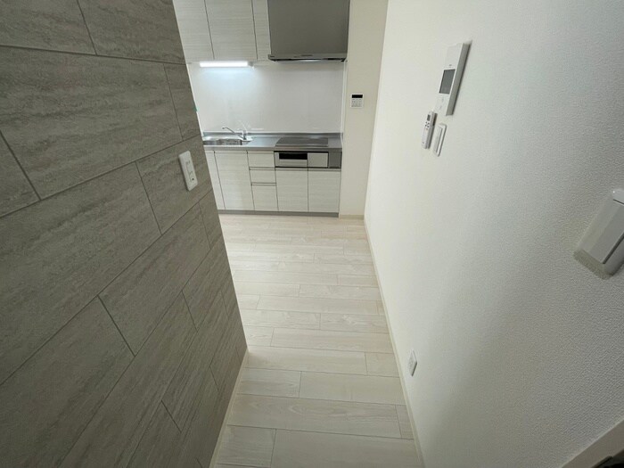 物件内観写真11　(廊下)