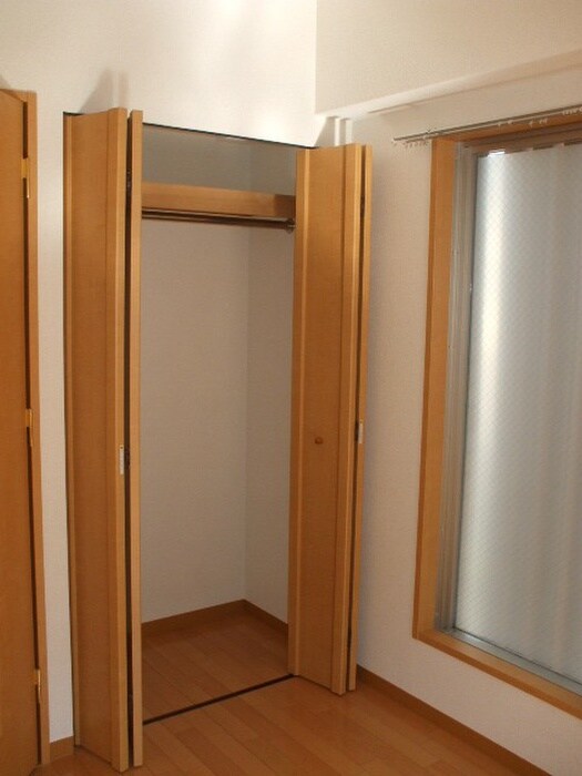 物件内観写真14　(収納)