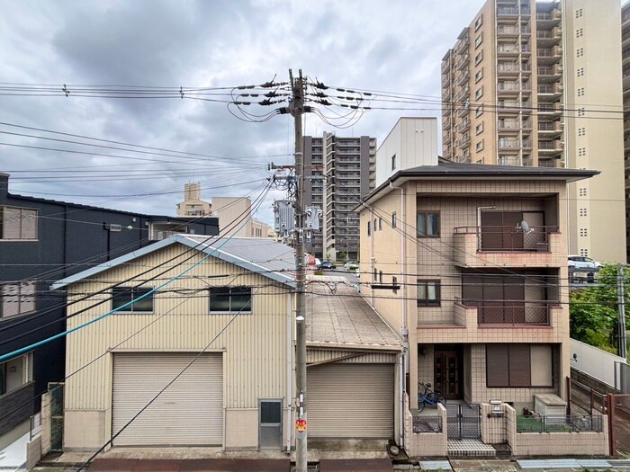 物件内観写真22　(室内からの展望)