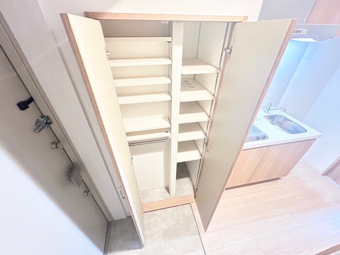 物件内観写真16　(靴箱)