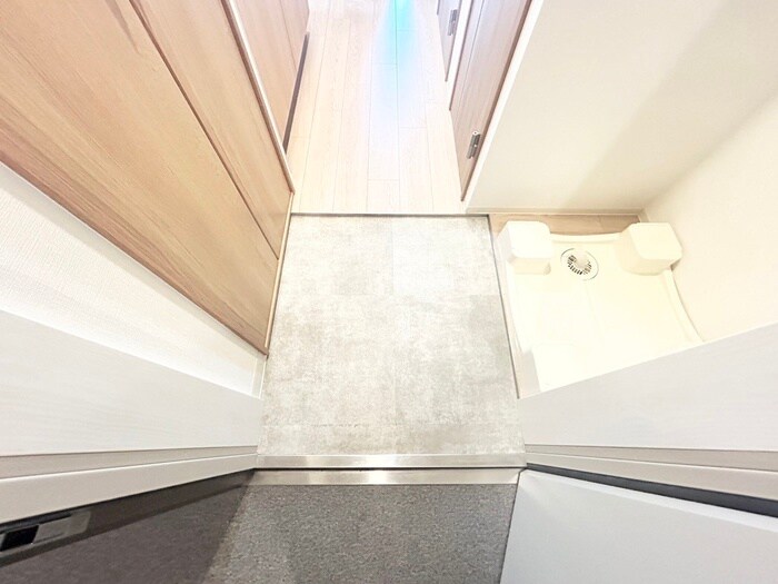 物件内観写真17　(玄関)