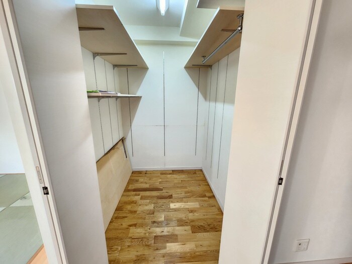 物件内観写真13　(収納)