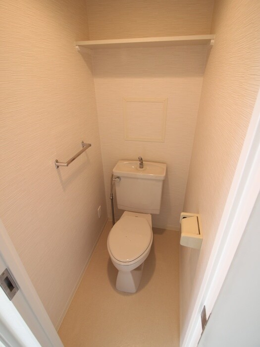 物件内観写真13　(トイレ)