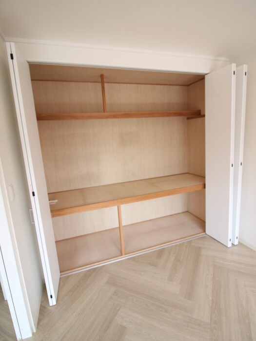 物件内観写真21　(収納)