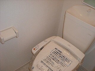 物件内観写真8　(トイレ)