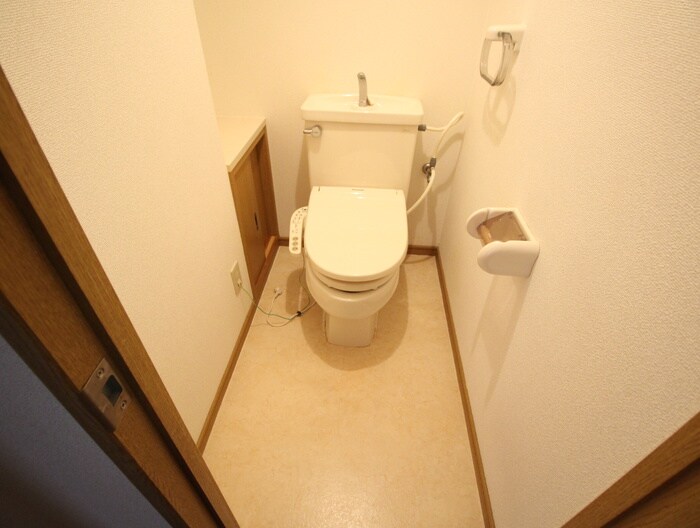 物件内観写真16　(トイレ)